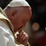 El papa Francisco falleció a causa de un ictus cerebral