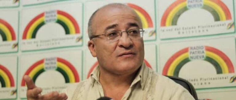 “Nada tengo que ver ni con fierros ni con armas”: Moldiz niega vínculos con la toma militar tras aseveraciones de Zúñiga